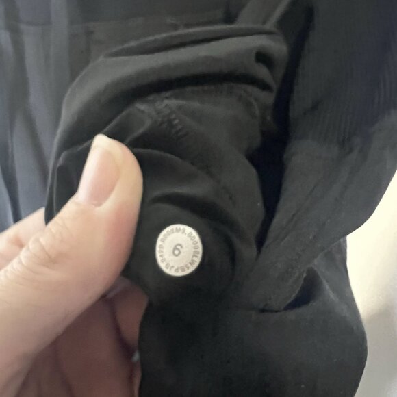 Lululemon Womens Size 6 Black Dance Studio Mid Rise Jogger Pants‎ Athletic - Picture 6 of 9
